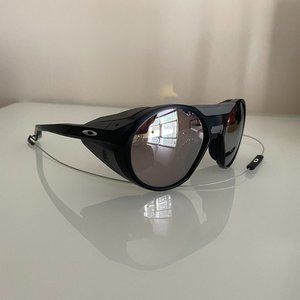 Oakley Clifden Sunglasses OO9440-0156 Matte Black | Prizm Snow Black Lens